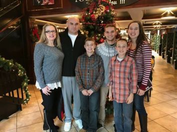 rebeccah15181388_10209579676787385_6853477271297575968_n